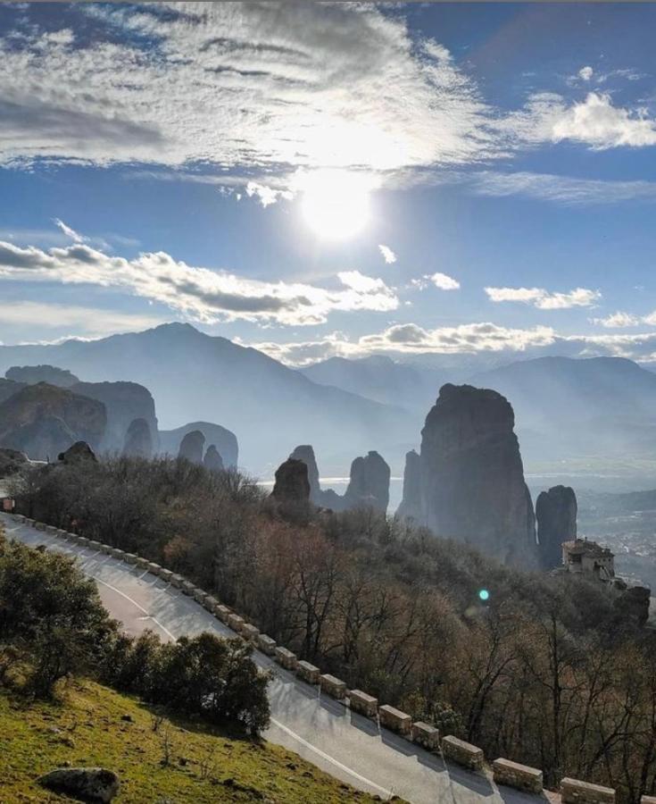 Holiday Meteora B Kalambaka Bagian luar foto