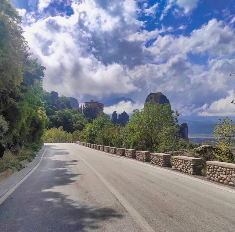 Holiday Meteora B Kalambaka Bagian luar foto